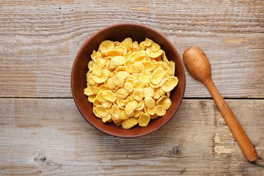 sağlıklı tahıl kahvaltı bir ahşap yüzeye