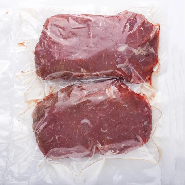 Syrové maso v vakuové balení — Stock fotografie