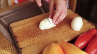 Kız Chop çiğ soğan