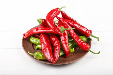 bir tabak içinde Chili biber