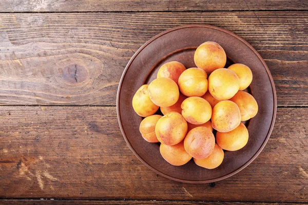 Спелый абрикосовый фон — стоковое фото