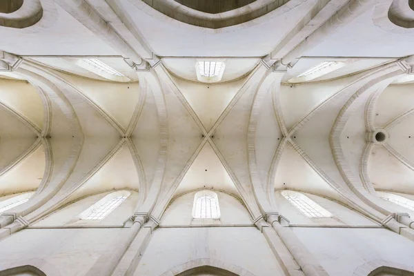 The ceiling in the ancient cathedral — Stock Photo, Image