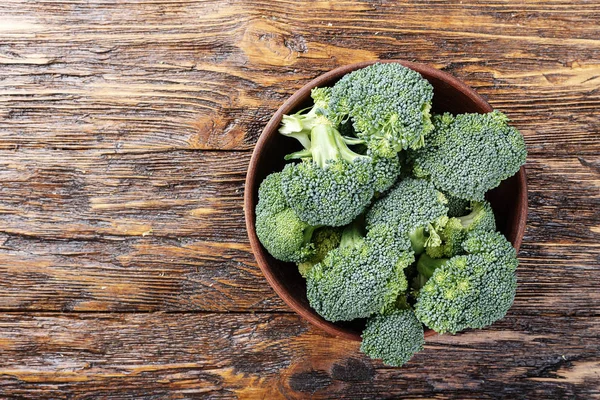 Brokoli kubis dalam piring — Stok Foto