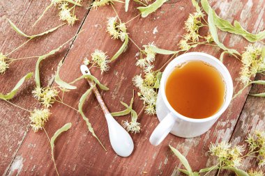 kireç çay ve çiçekler