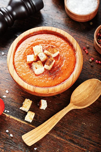 Baharat ile Gazpacho çorbası