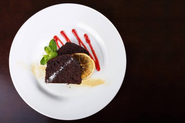 parça çikolatalı kek