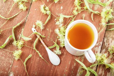 kireç çay ve çiçekler