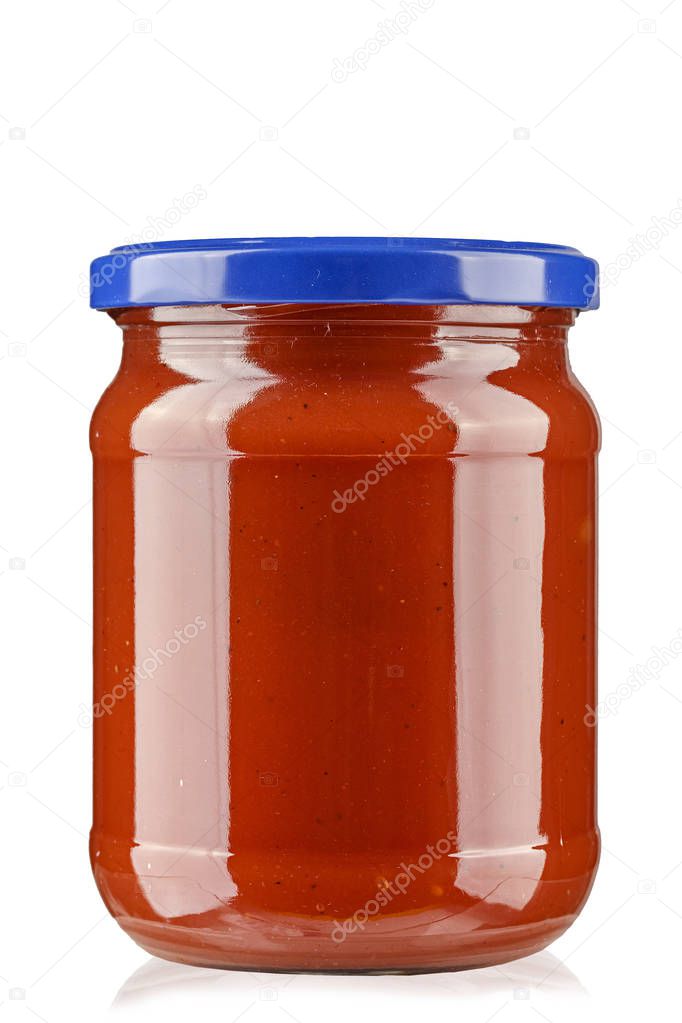 tomato paste in a can