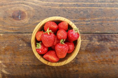 Olgun organik çilek