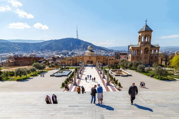 Panorama z katedry Świętej Trójcy w Tbilisi — Zdjęcie stockowe