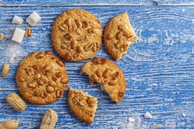 Fıstık ile ev yapımı kurabiye