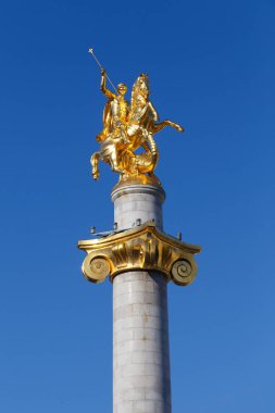 George Gürcistan'daki Victorious için anıtları