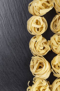 ham İtalyan tagliatelle