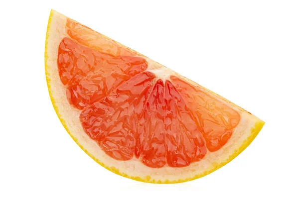 Грапфрутовый ломтик на белом фоне — стоковое фото