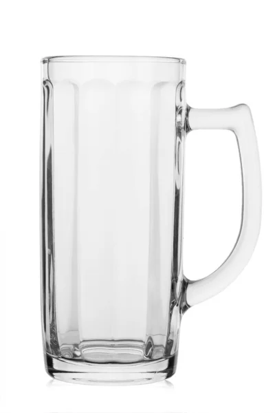 Άδειο ποτήρι μπύρα. απομονωθεί σε λευκό φόντο. — Φωτογραφία Αρχείου