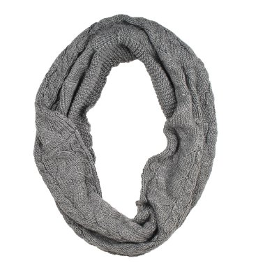 Beyaz arkaplanda kış eşarbı