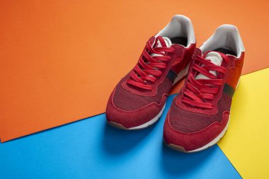 şık erkek ayakkabıları.