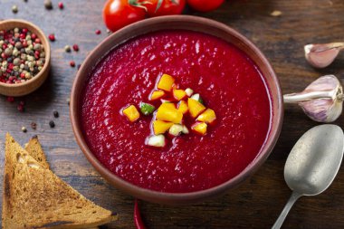 İtalyan gazpacho çorbası