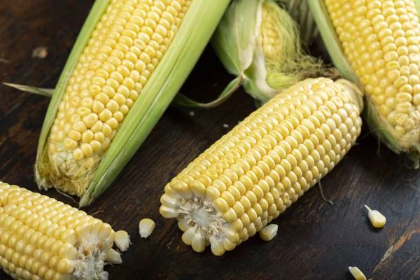 Corn crop on the table — Stock Photo, Image