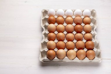 çiftlik tavuk yumurtası