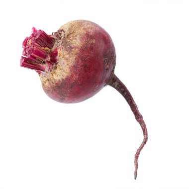 Kırmızı pancar kökü beyaz arka planda izole edilmiş. Dosya kırpma yolu içeriyor.