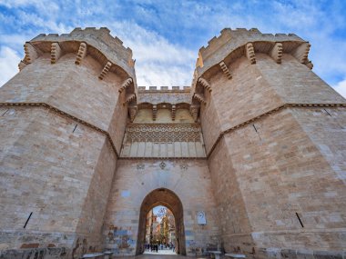 Torres de Serrano, antik ortaçağ Hıristiyanları Valencia, İspanya Valensiyen gotik tarzda inşa edilmiş.