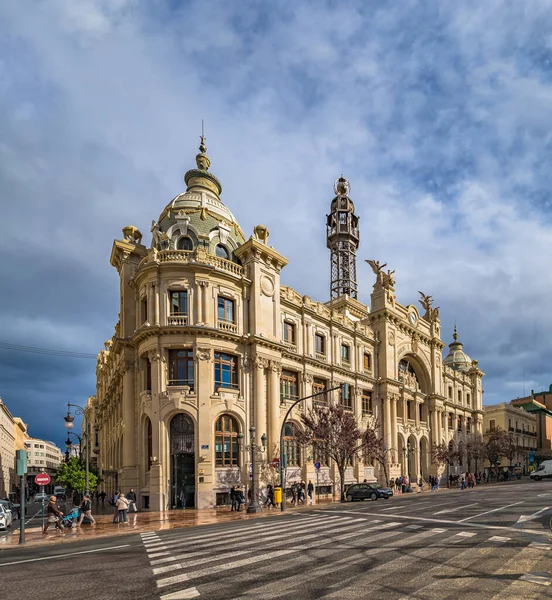 Valencia España Alrededor Abril 2018 Gente Alrededor Plaza Del Ayuntamiento — Foto de Stock