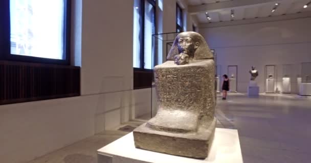 Berlin Germany Circa August 2016 Statue Egyptian Museum Neues Museum — Stock Video