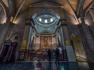 Valencia, İspanya. Mart 2018 civarı. Valencia Hanımı 'nın Hükmü Bazilikası' nın (Aziz Mary Katedrali veya Valencia Katedrali) içi)