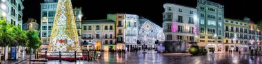 Malaga, İspanya. 25 Kasım 2017. Malaga 'da Noel' de ana meydanın panoramik görüntüsü.
