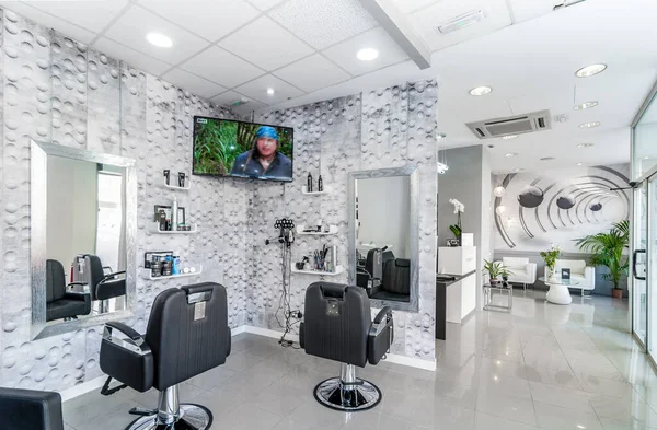 Moderner Heller Schönheitssalon Friseursalon Innenausbau — Stockfoto