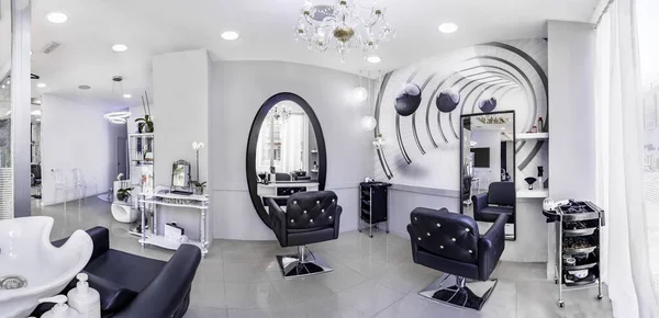 Panorama Eines Modernen Hellen Schönheitssalons Friseursalon Interieur Mit Schwarz Weißem — Stockfoto