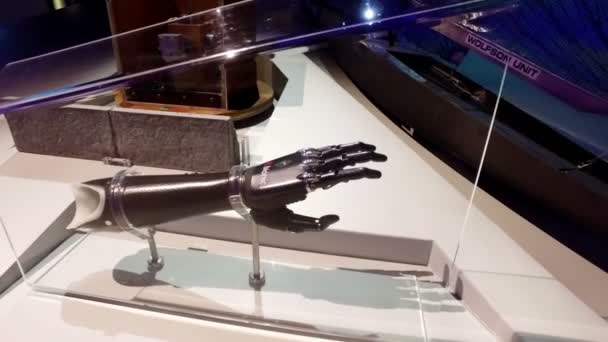 London United Kingdom Bionic Hand Science Museum Slow Motion — Stock Video