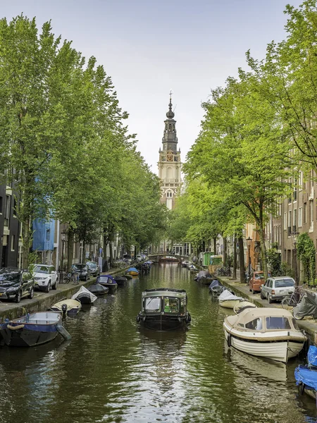 Klidný Kanál Čluny Slunečného Dne Zuiderkerk Protestantský Kostel Pozadí Amsterdam — Stock fotografie