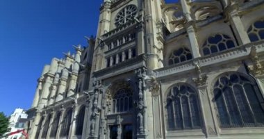 Fransa. Ağustos 2016 dolayları. St. Eustache Kilisesi cephesi.