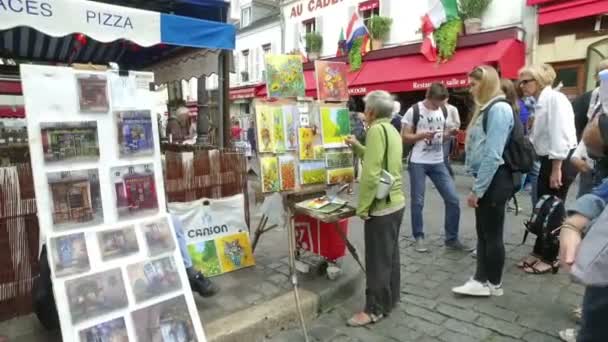 Paris France Vers Décembre 2017 Touristes Visitant Quartier Montmartre Rue — Video