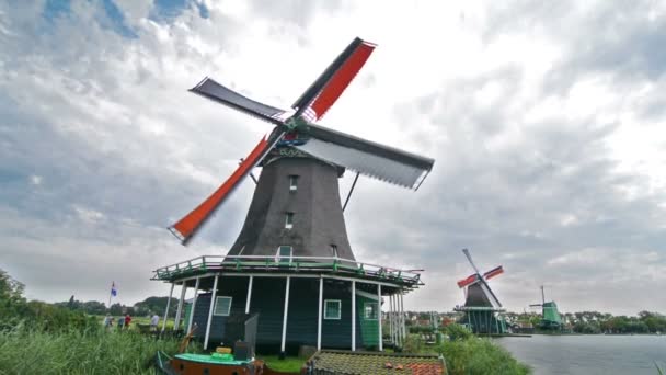 Wiatraki Zaanse Schans Pobliżu Amsterdamu Holandia — Wideo stockowe