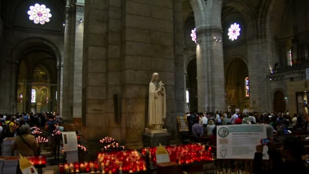 Párizs Franciaország 2016 Augusztusa Körül Turisták Szent Szíve Jézus Bazilika — Stock videók