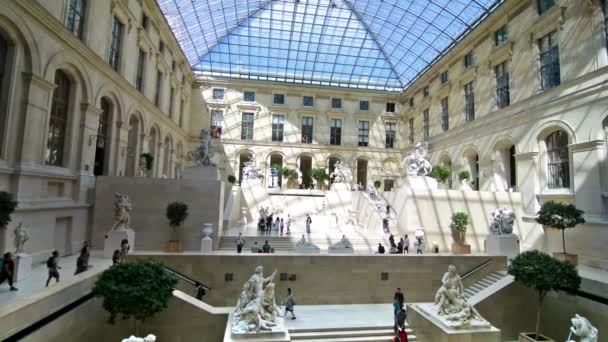 Францию Около Августа 2016 Года Люди Посещающие Музей Лувра — стоковое видео