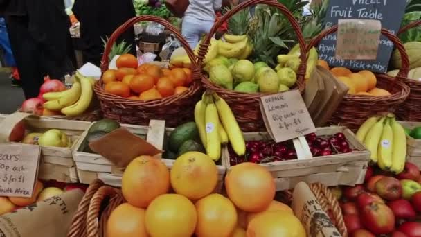 Londres Reino Unido Alrededor Agosto 2016 Tiendas Frutas Verduras Mercado — Vídeos de Stock