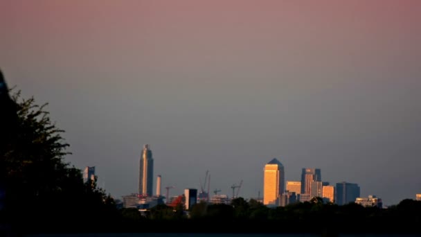 Canary Warft Londýnská Obloha Při Západu Slunce — Stock video