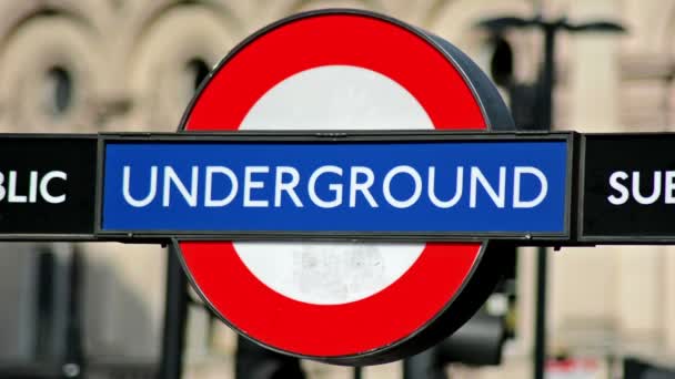 London Underground Sign Close — Stock Video