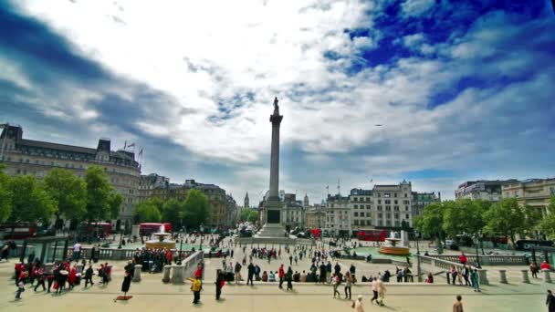 Londres Reino Unido Abril 2015 Turistas Trafalgar Square — Vídeo de stock