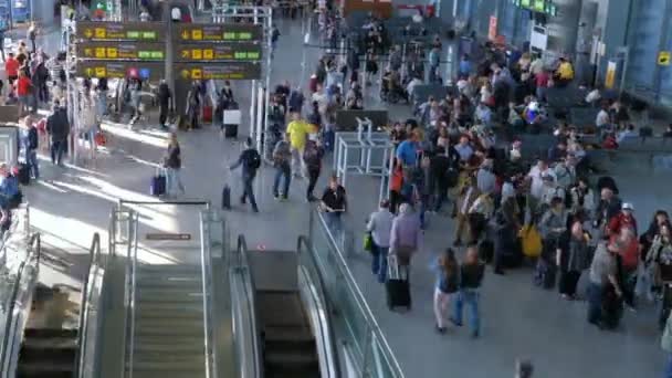 Malaga Spagna Circa Luglio 2018 Timelapse Folla Nel Terminal Aeroporto — Video Stock