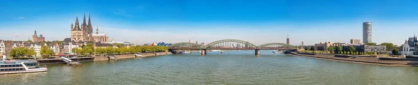 Panorama Hohenzollern Bridge Rhine River Sunny Day Beautiful Cityscape Cologne — Stock Photo, Image
