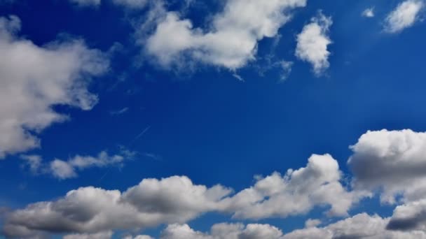 Zeitraffer Aus Wolken Und Blauem Himmel — Stockvideo