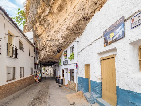 Setenil Las Bodegas Испания Около Июля 2018 Года Рестораны Домах — стоковое фото