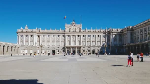 西班牙马德里 2018年11月 参观皇家宫 Palacio Real 的时间是西班牙马德里最重要的地标之一 — 图库视频影像