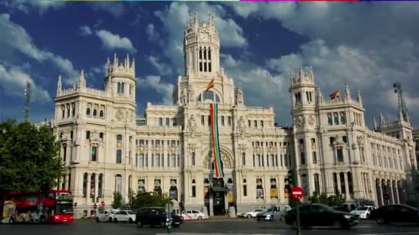 Madrid España Julio 2015 Bandera Arco Iris Ayuntamiento Madrid Con — Vídeos de Stock