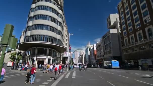 Мадрид Испания Около Июля 2017 Года Здание Капитолия Люди Идущие — стоковое видео